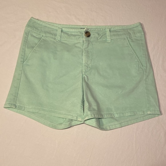 American Eagle Outfitters Women’s Mint Midi Stretch Short Size 8 Regular NWOT - Picture 1 of 12